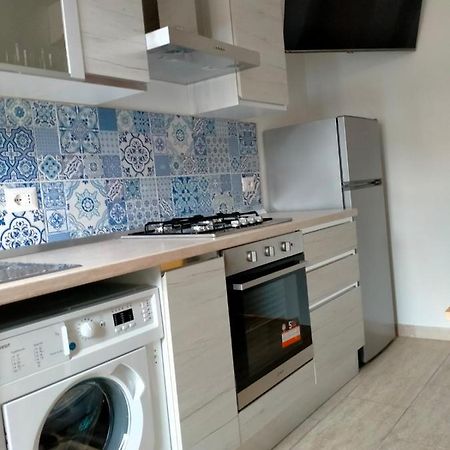 Апартаменти Da Paolo E Laura - In Centro A San Benedetto Сан-Бенедетто-дель-Тронто Екстер'єр фото