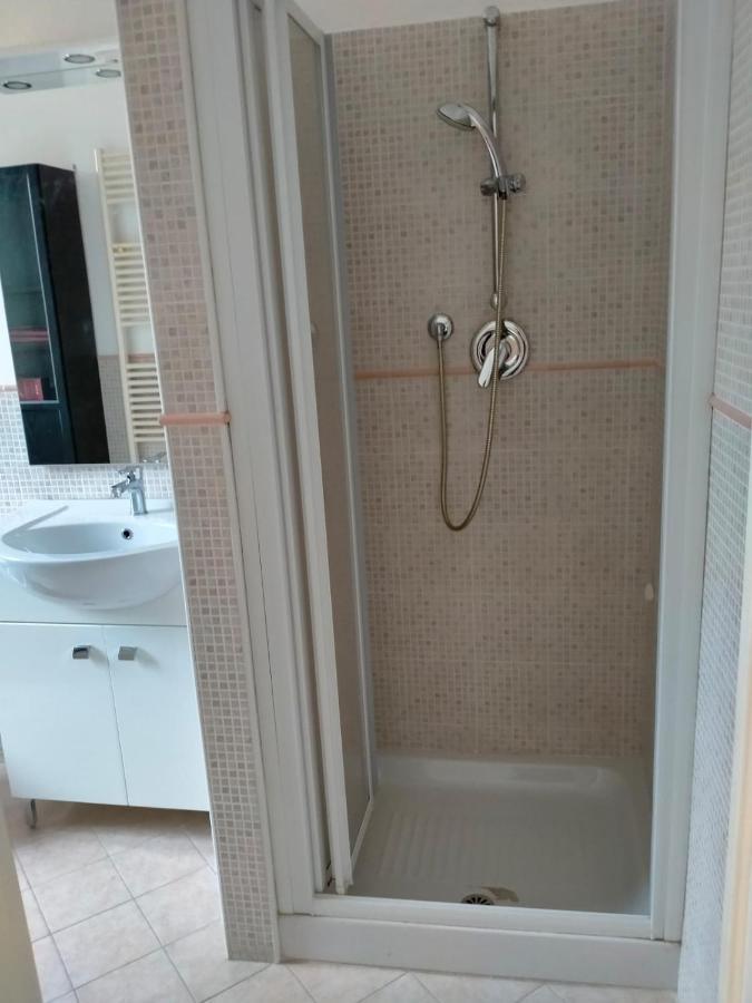 Апартаменти Da Paolo E Laura - In Centro A San Benedetto Сан-Бенедетто-дель-Тронто Екстер'єр фото