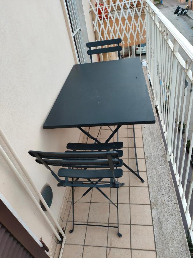Апартаменти Da Paolo E Laura - In Centro A San Benedetto Сан-Бенедетто-дель-Тронто Екстер'єр фото